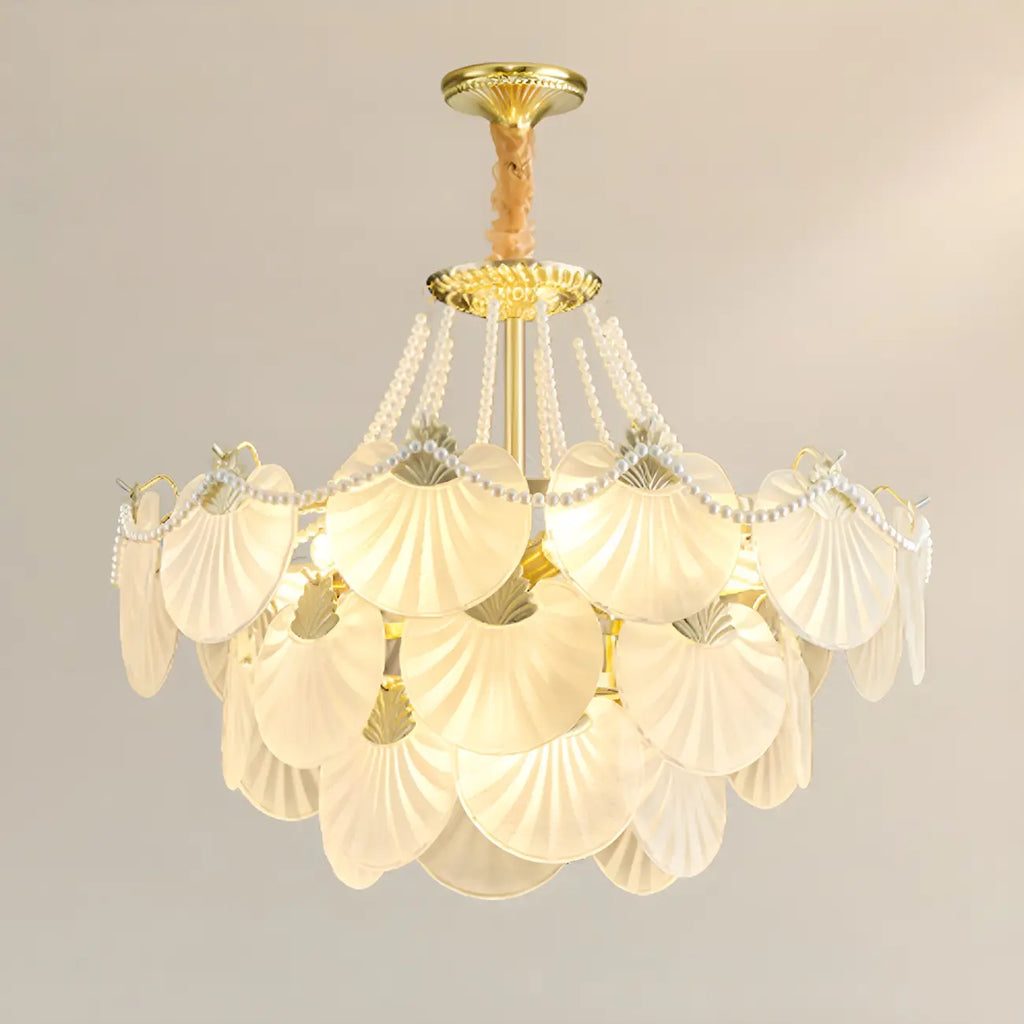 Lustre moderne de luxe à plusieurs niveaux en forme de coquillage avec verre dépoli