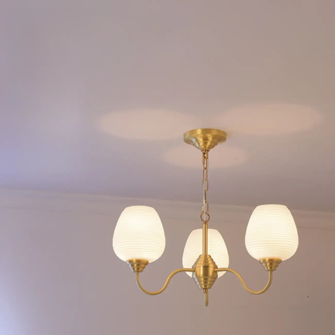 Lampadario in Ottone Dorato Vintage a 8 Luci con Lunghezza Regolabile