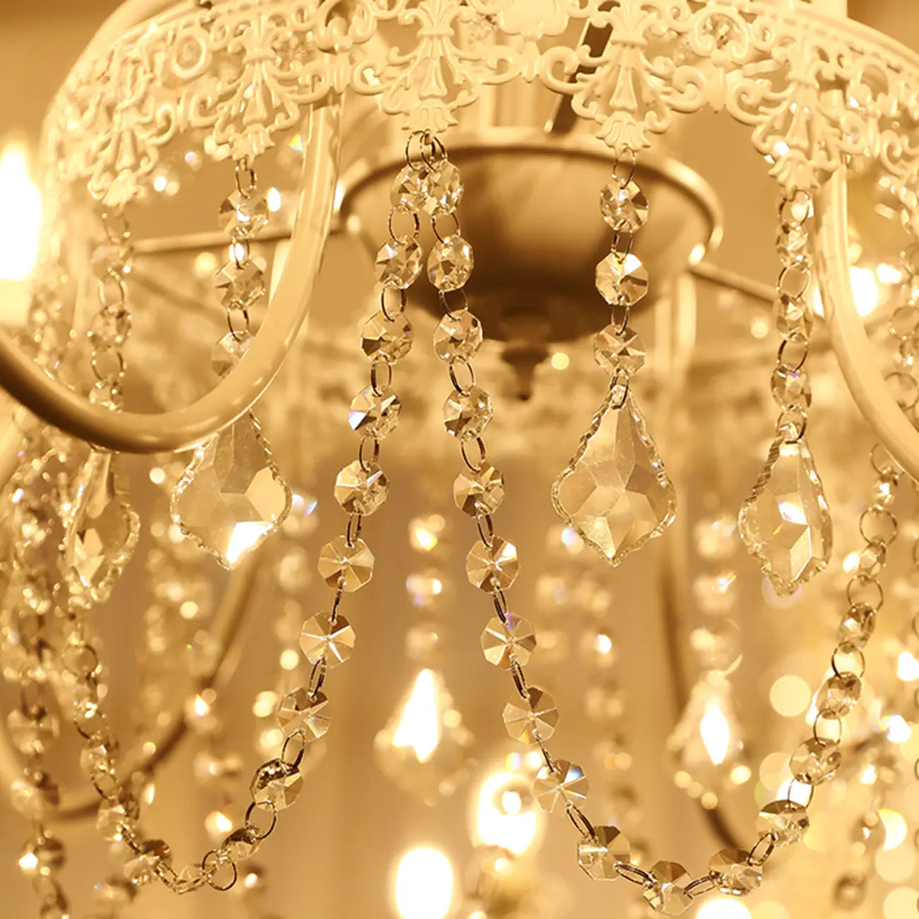 Lustre moderne en métal et cristal, style candélabre, couleur craie