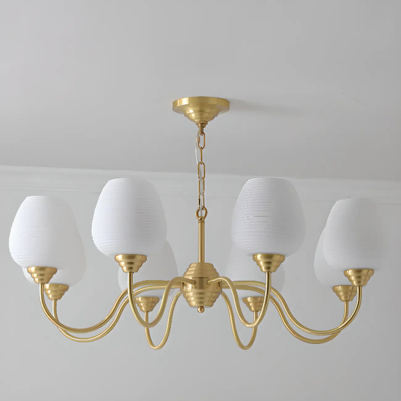 Lustre vintage en laiton doré à 8 lumières, longueur de suspension réglable