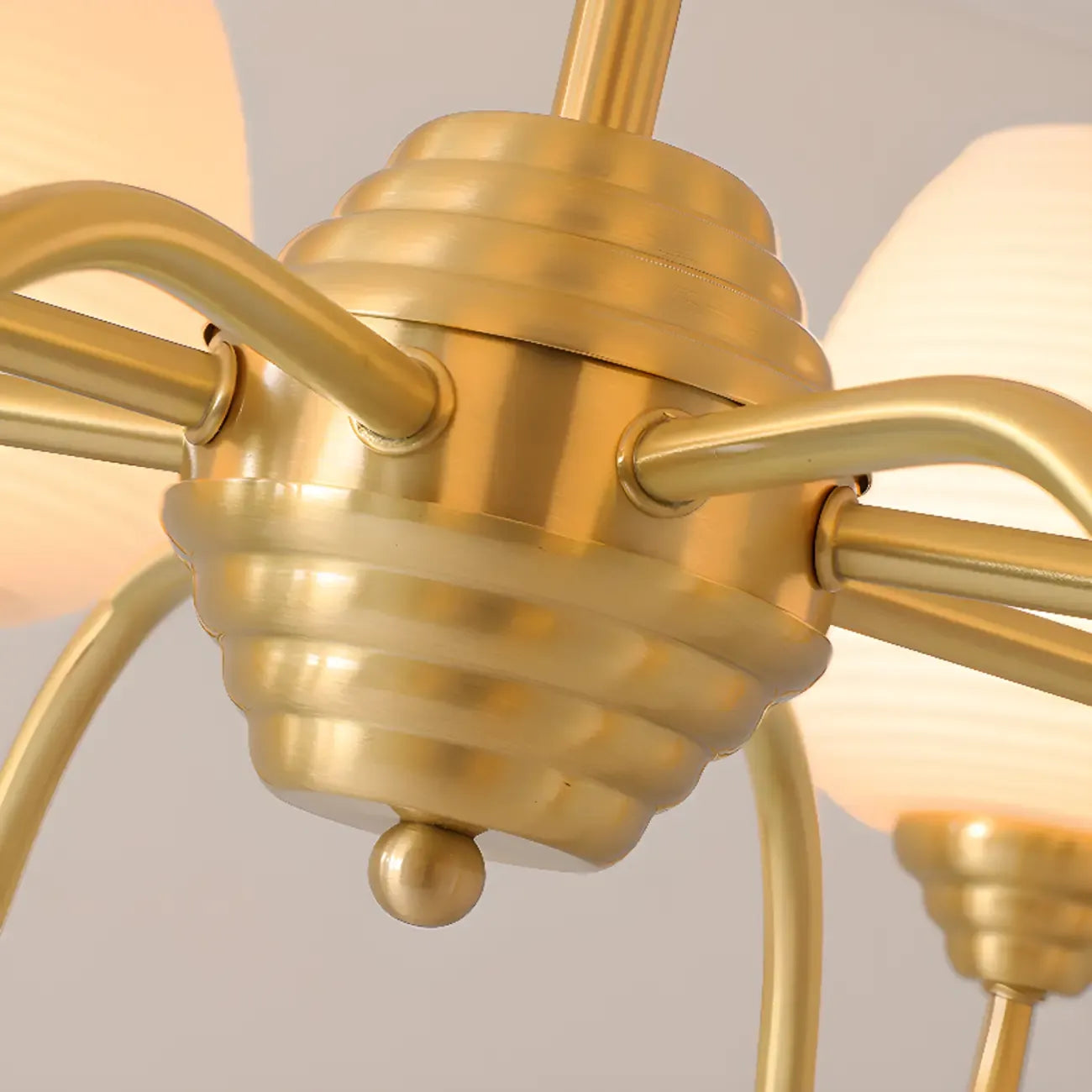 Lustre vintage en laiton doré à 8 lumières, longueur de suspension réglable