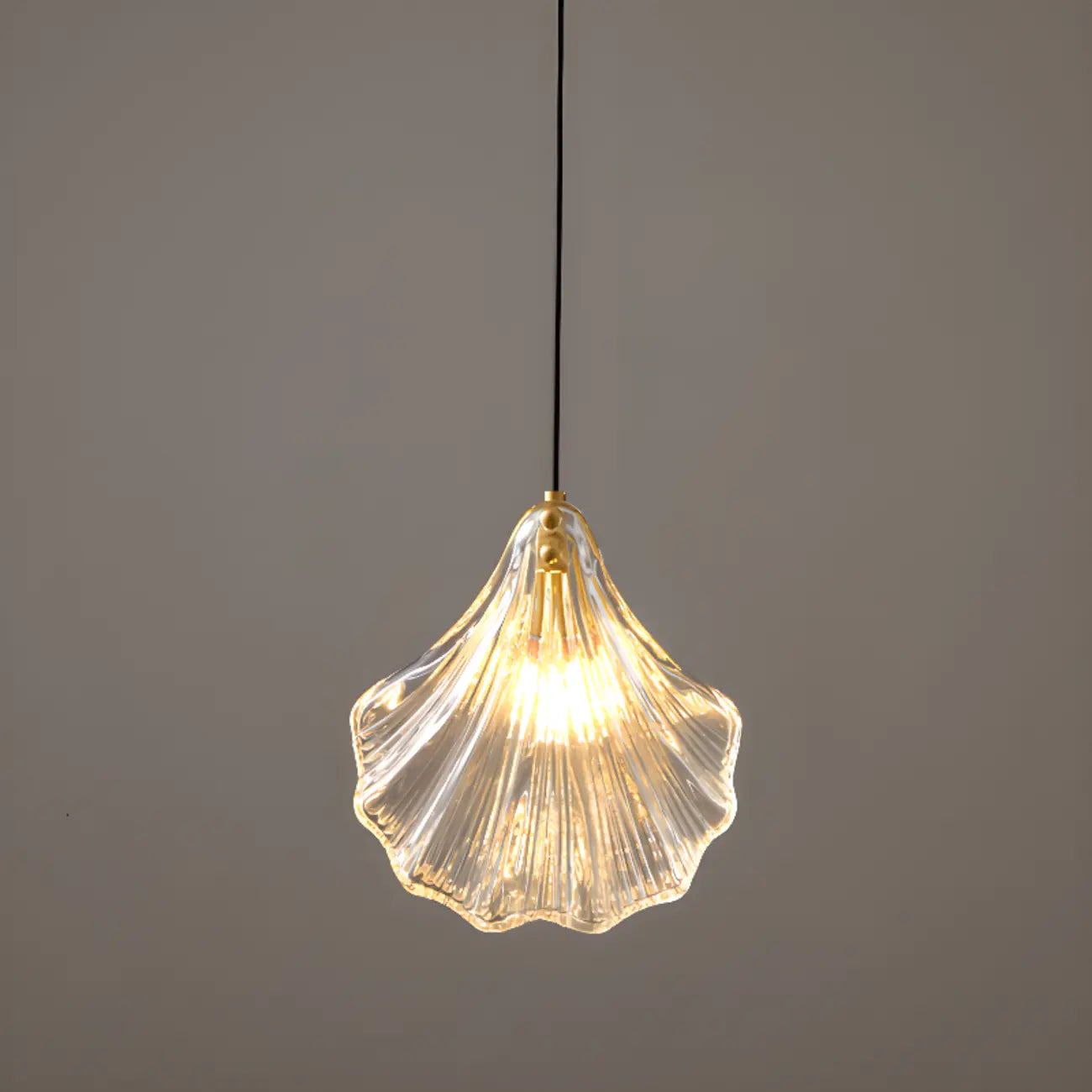 Suspension LED en verre transparent Ginkgo artistique pour salon