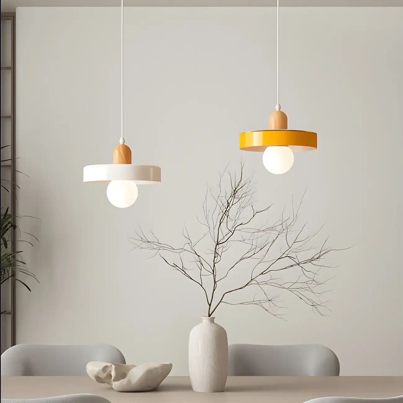 Lampe suspendue LED ronde élégante en verre crème pour chevet
