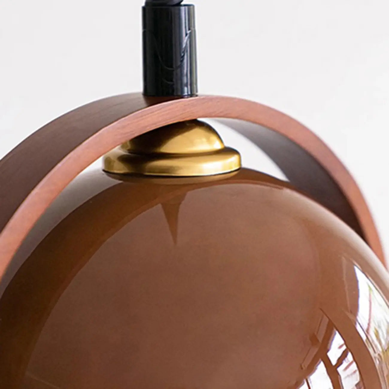 Suspension moderne en verre brun