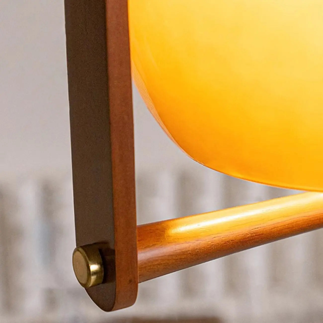Suspension moderne en verre brun