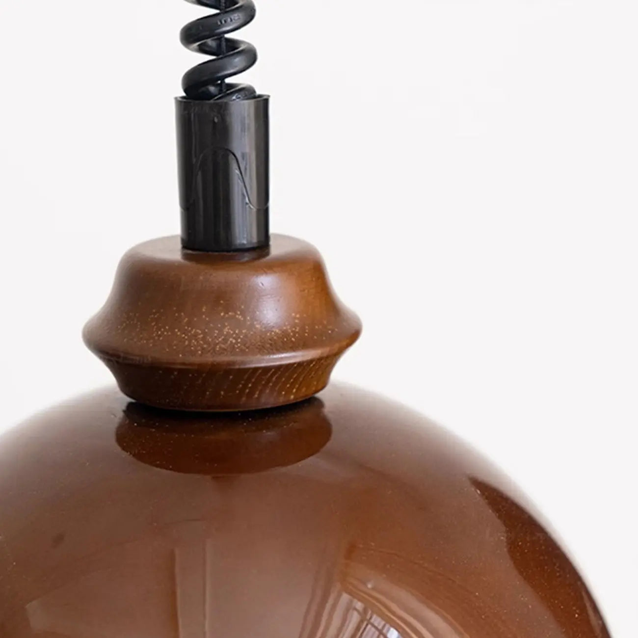 Suspension moderne en verre brun