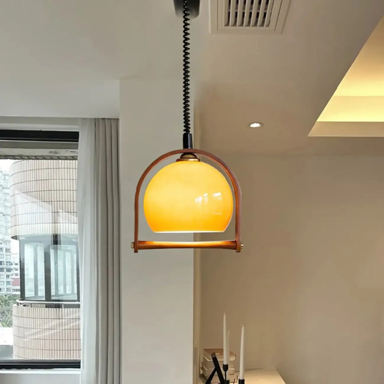 Suspension moderne en verre brun