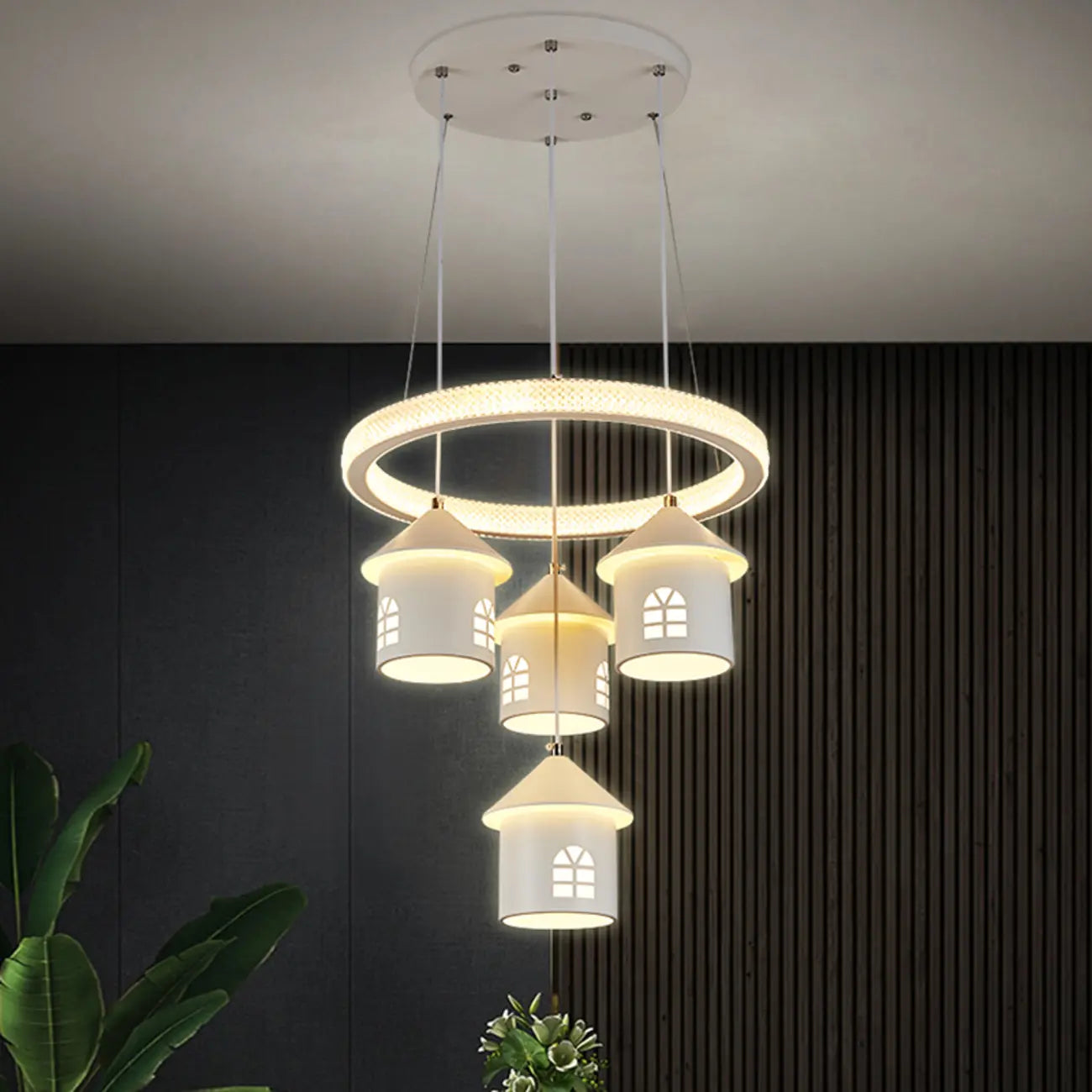 Lustre moderne à 4 lumières LED au design unique.
