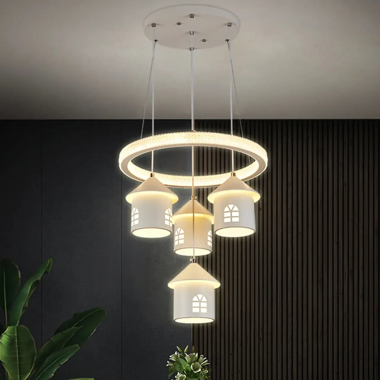 Lustre moderne à 4 lumières LED au design unique.