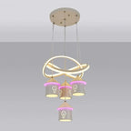 Lustre moderne à 4 lumières LED au design unique.