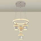 Lustre moderne à 4 lumières LED au design unique.