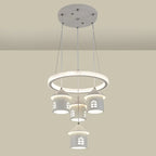 Lustre moderne à 4 lumières LED au design unique.