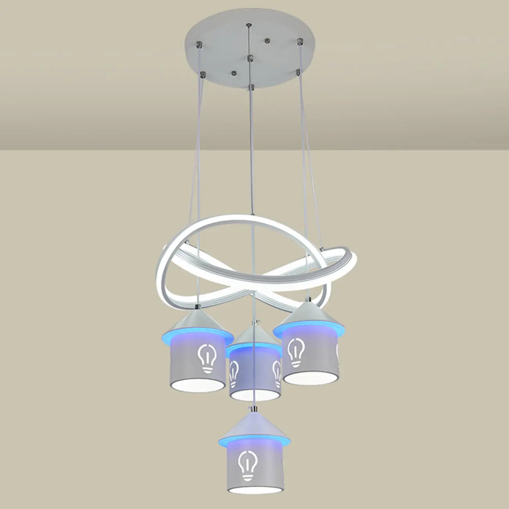 Lustre moderne à 4 lumières LED au design unique.