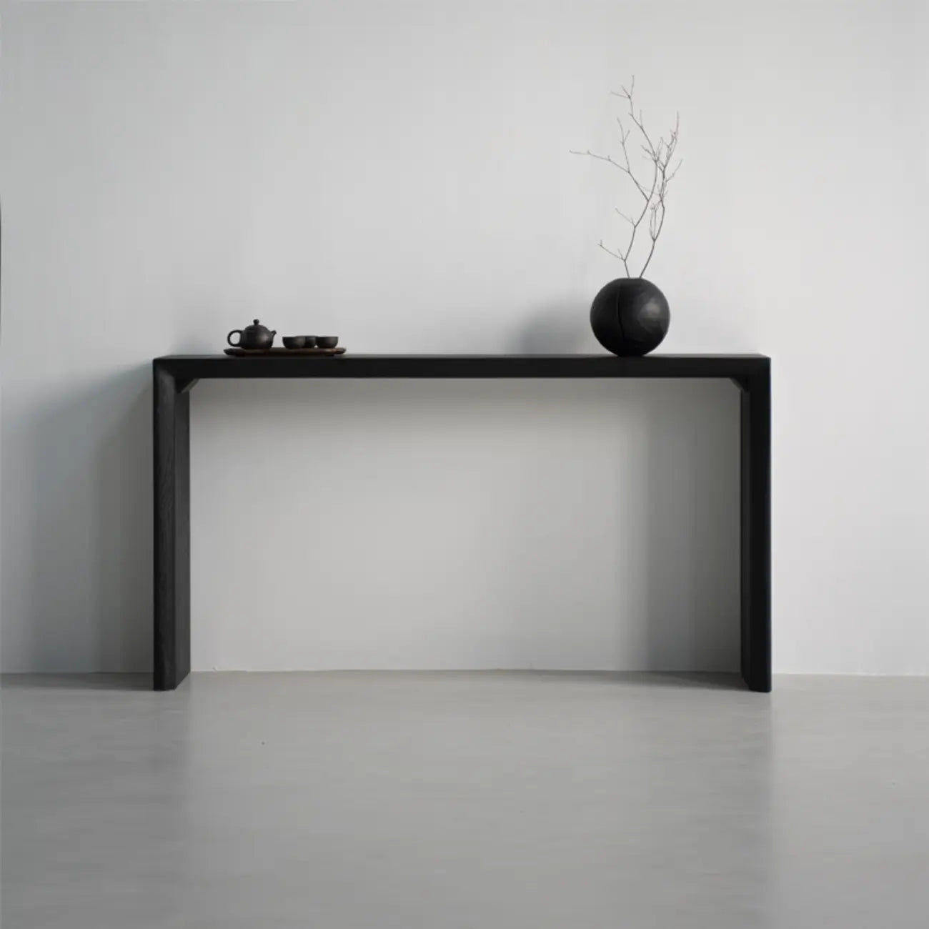 Console minimaliste en bois noir