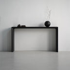Console minimaliste en bois noir