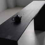 Console minimaliste en bois noir
