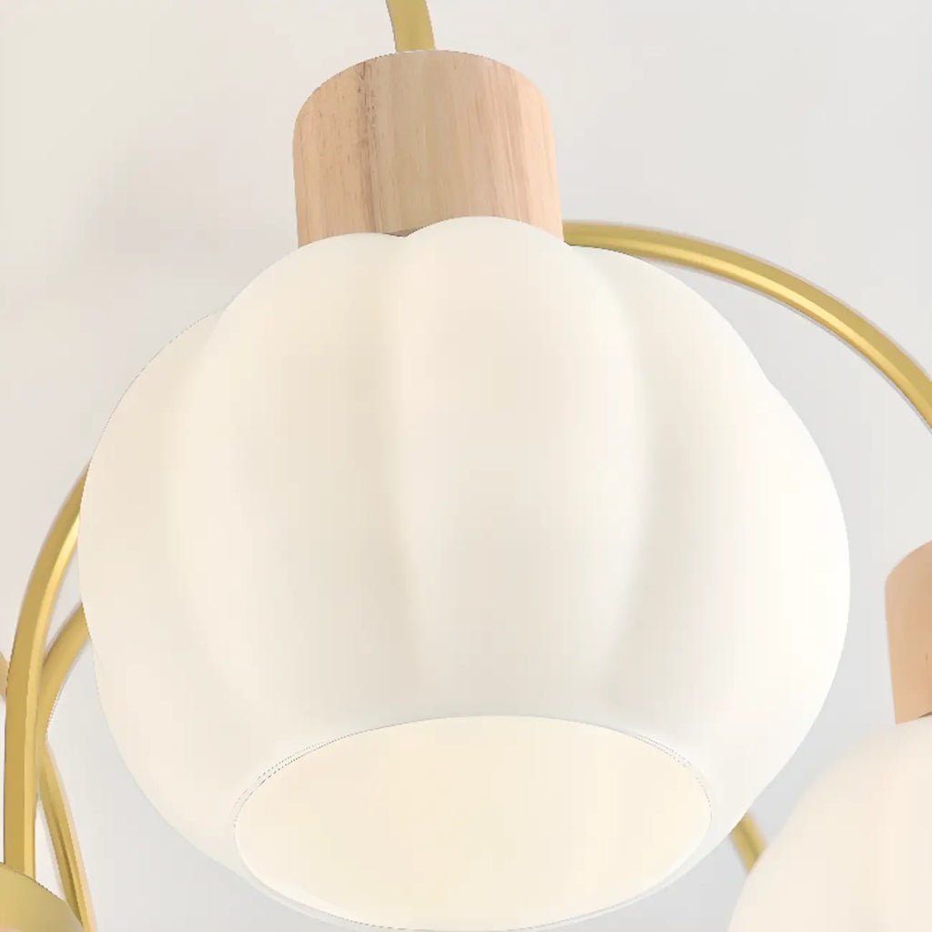 Lustre en verre blanc avec arche dorée, accents de bois et sphère en verre blanc