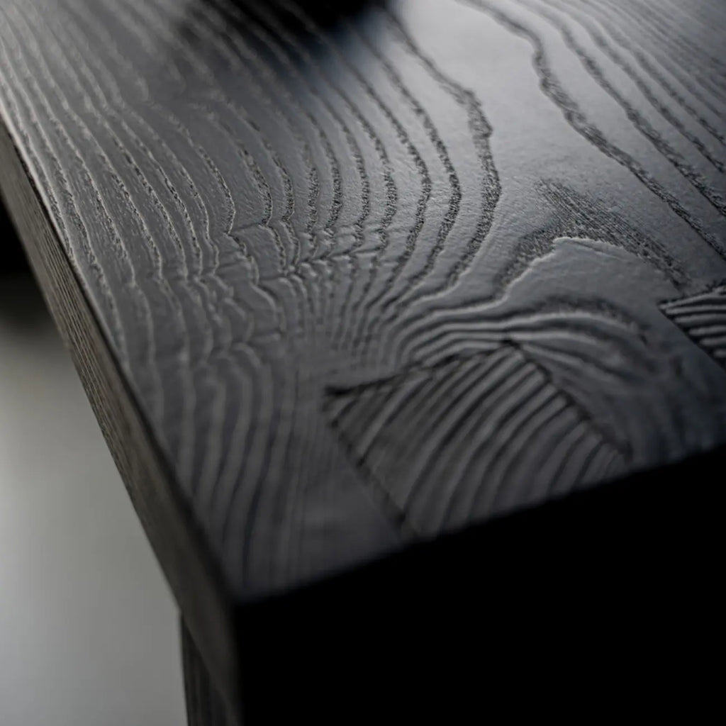 Console minimaliste en bois noir