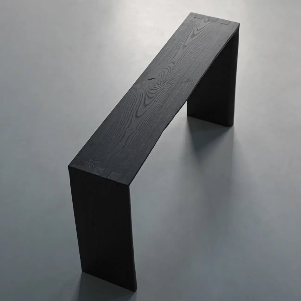 Console minimaliste en bois noir