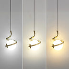 Suspension design blanche boule avec structure métallique linéaire pour chevet