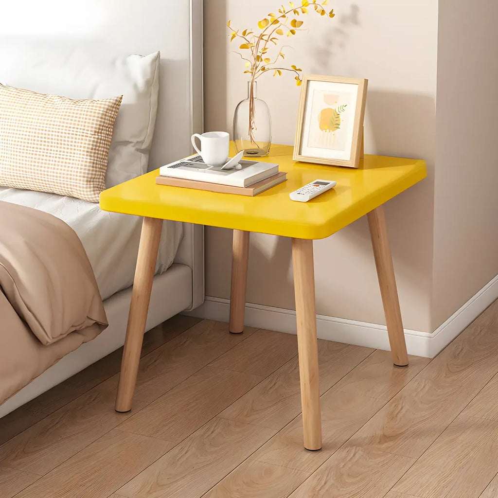 Table de chevet ronde contemporaine en bois avec étagère