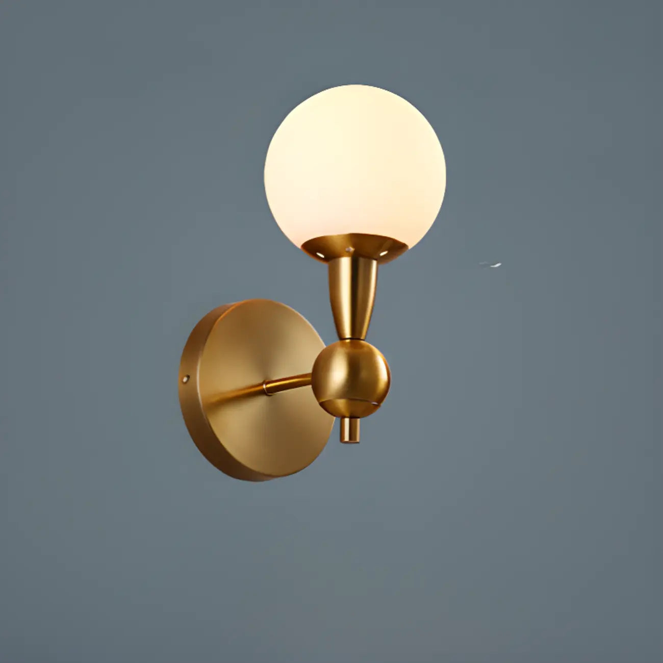 Lampe de coiffeuse médiévale en forme de globe doré avec abat-jour en verre