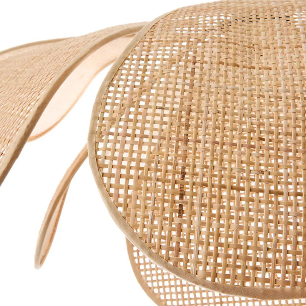 Suspension LED florale artisanale design avec pétales en rotin