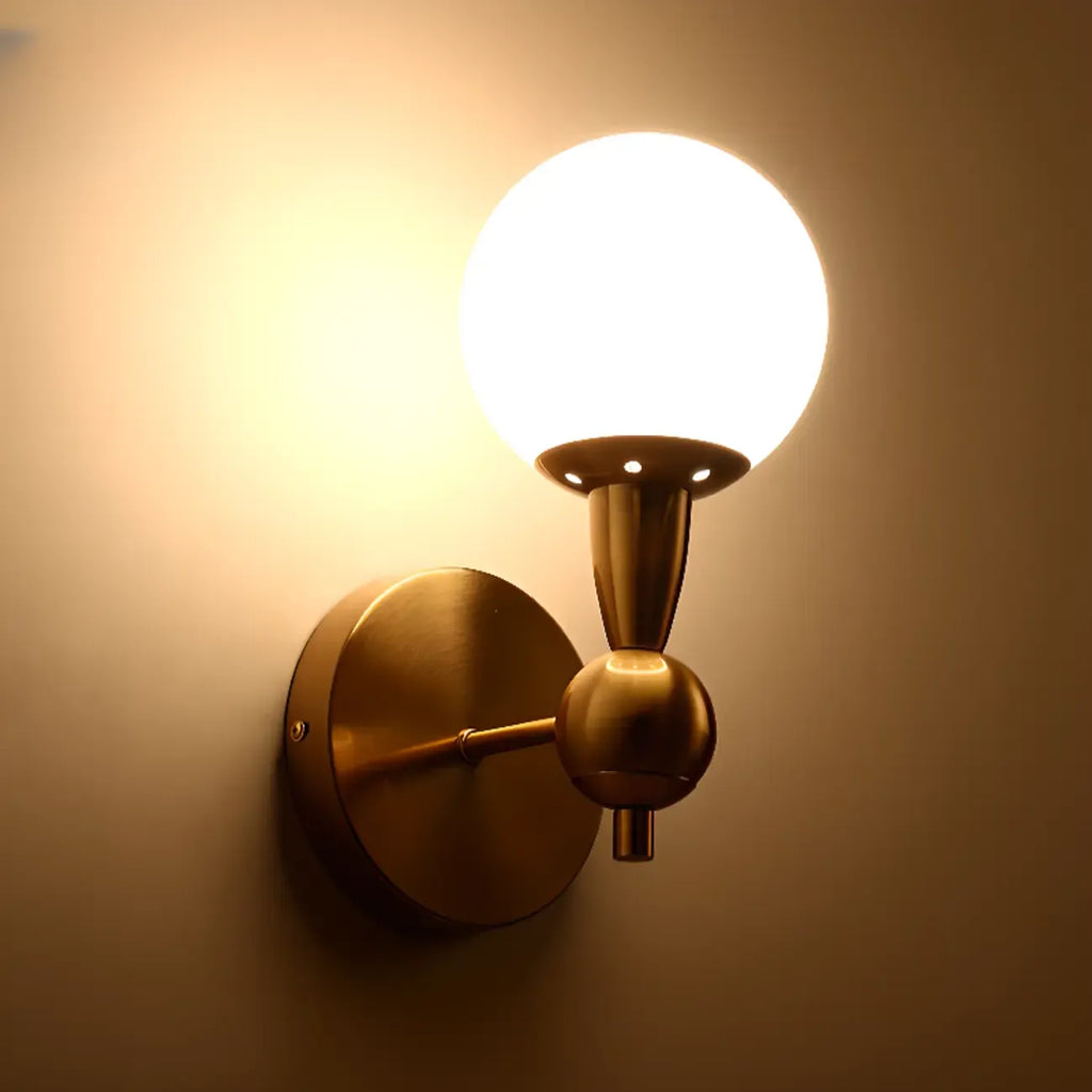 Lampe de coiffeuse médiévale en forme de globe doré avec abat-jour en verre