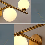 Lampe de coiffeuse médiévale en forme de globe doré avec abat-jour en verre