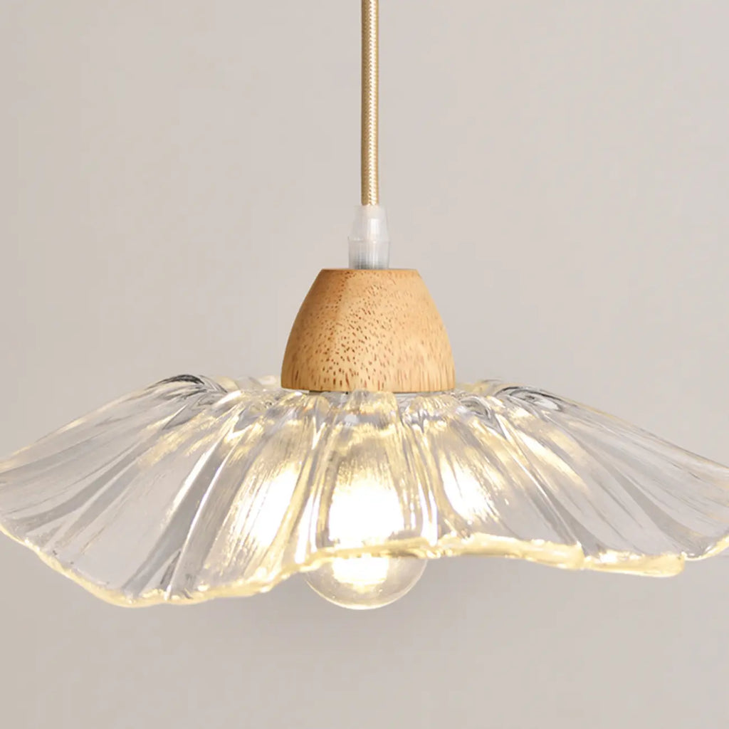 Suspension florale élégante en verre transparent à 3 lumières