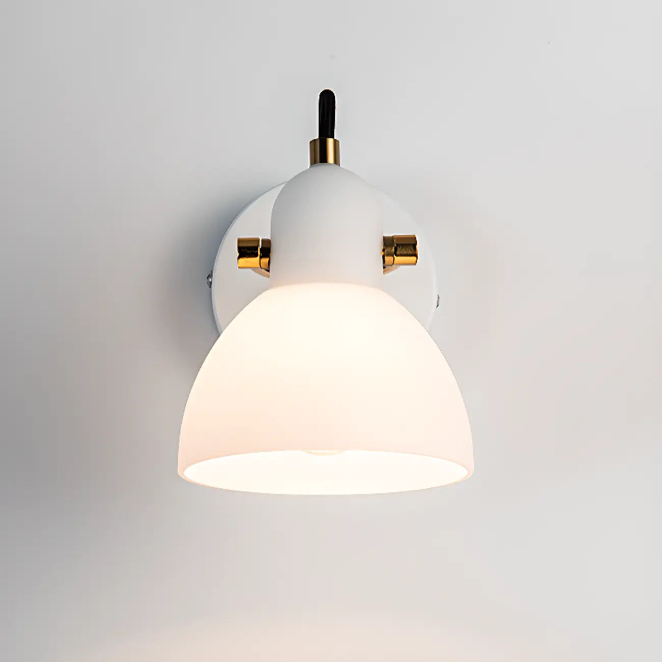 Applique murale hémisphérique en verre à 1 lumière pour salle de bain