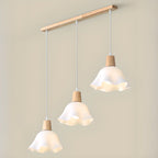Plafoniera elegante a 3 luci in legno con paralume a fiori in acrilico