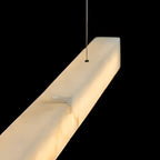 Suspension LED linéaire en pierre blanche de forme rectangulaire, îlot de lumière.
