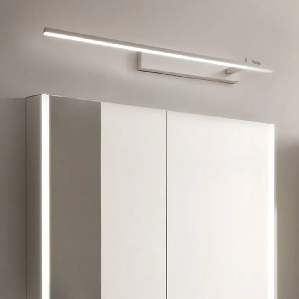 31.5 Applique da bagno lineari nere semplificate