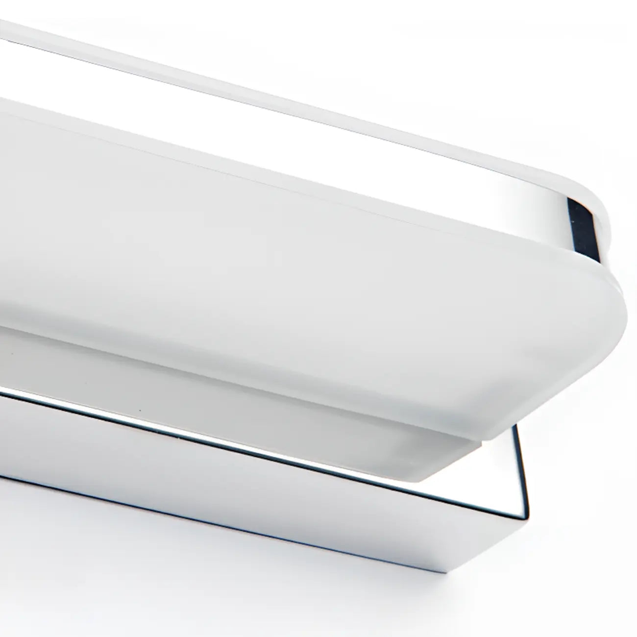 Applique murale géométrique moderne avec abat-jour blanc pour salle de bain