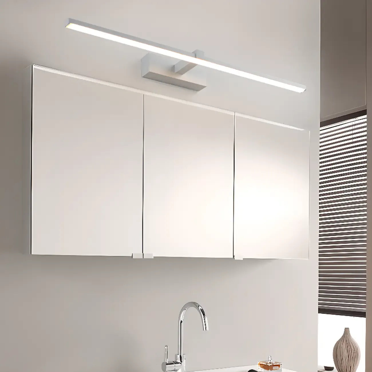 Appliques murales contemporaines pour salle de bain avec abat-jour