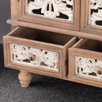 Meuble de style campagnard français pour salon avec portes sculptées
