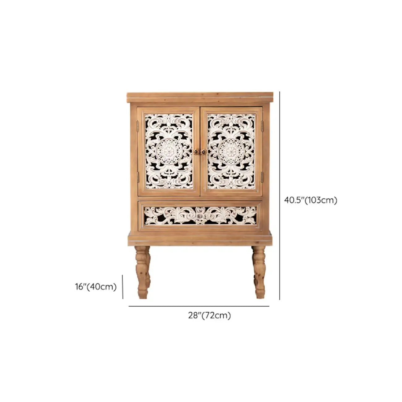 Meuble de style campagnard français pour salon avec portes sculptées