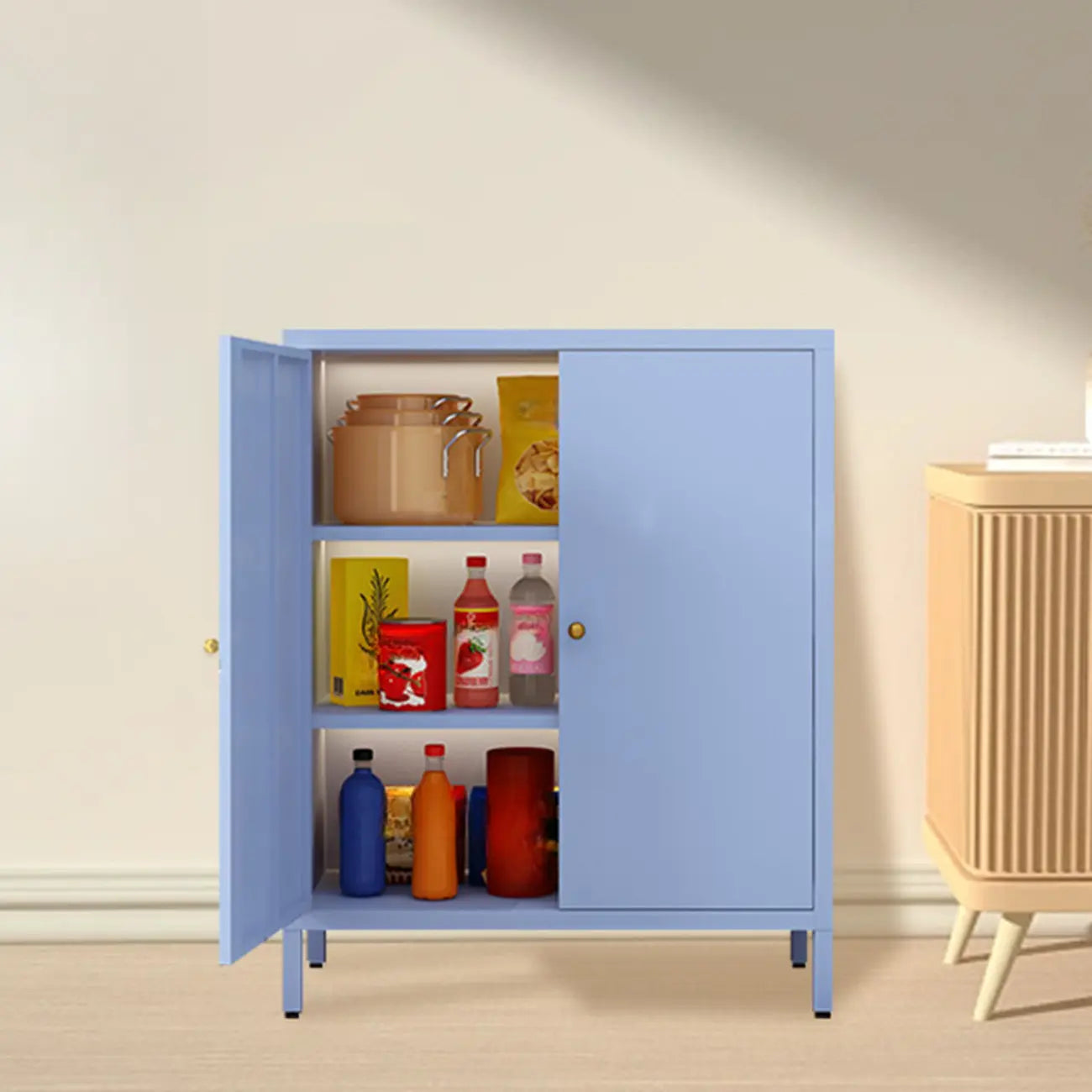 Meuble moderne indépendant pour salon avec porte vitrée