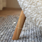 Fauteuil d'appoint en flanelle blanc cassé, style moderne du milieu du siècle