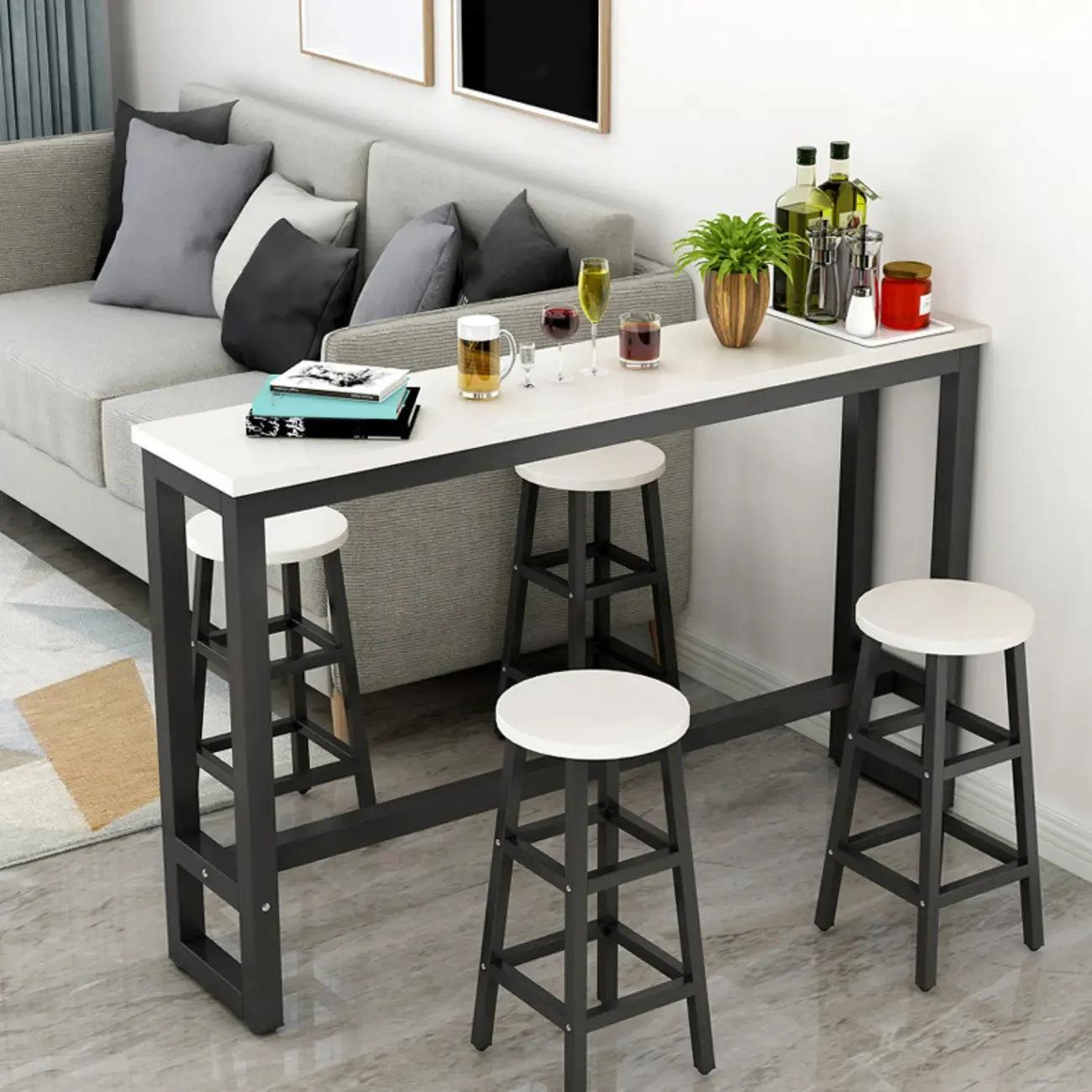 Table de bar étroite et élégante blanche avec repose-pieds en métal pour une décoration intérieure moderne