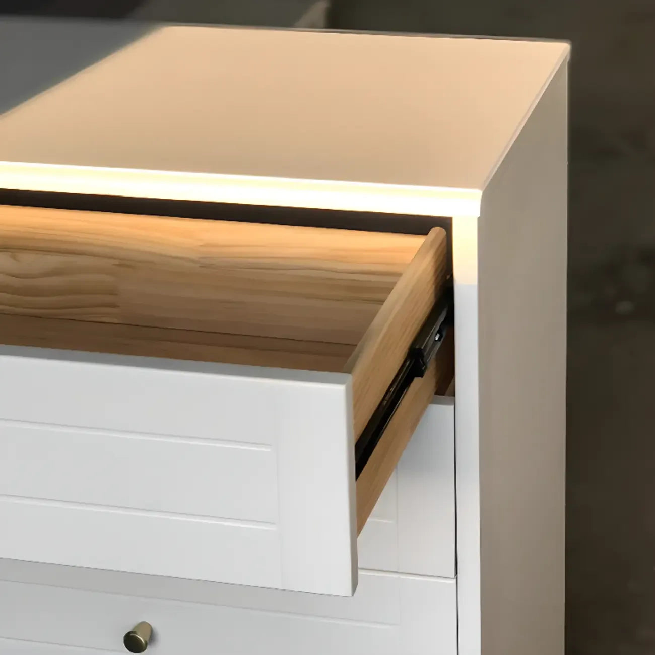 Commode moderne en bois blanc cassé à 5 tiroirs pour chambre à coucher