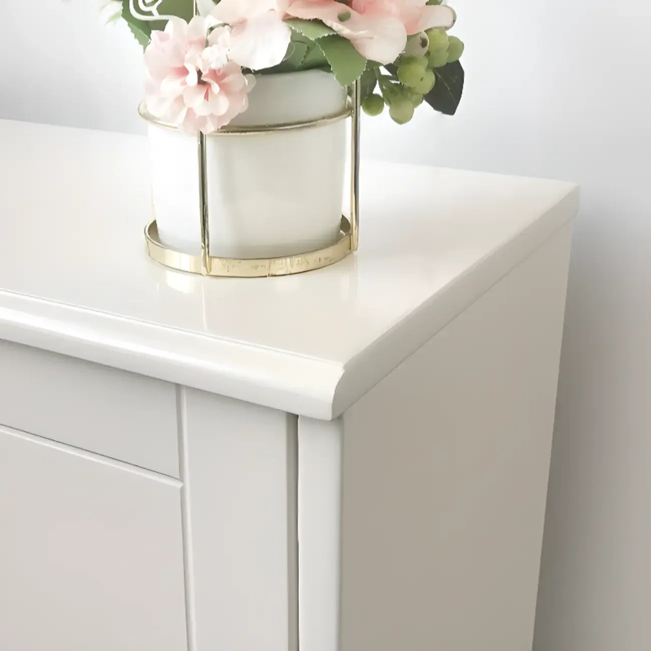 Commode moderne en bois blanc cassé à 5 tiroirs pour chambre à coucher