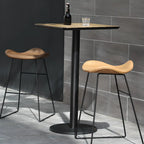 Table de bar élégante en bois avec piètement en métal noir pour café