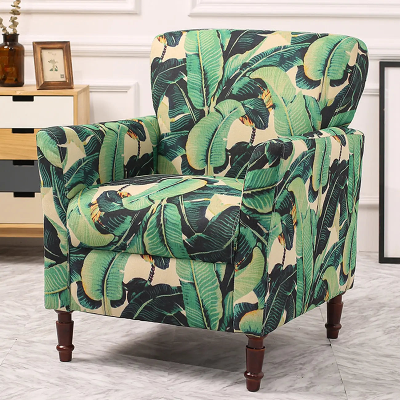 Fauteuil moderne en lin marron pour salon