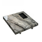Table basse carrée grise moderne avec piètement en acier inoxydable