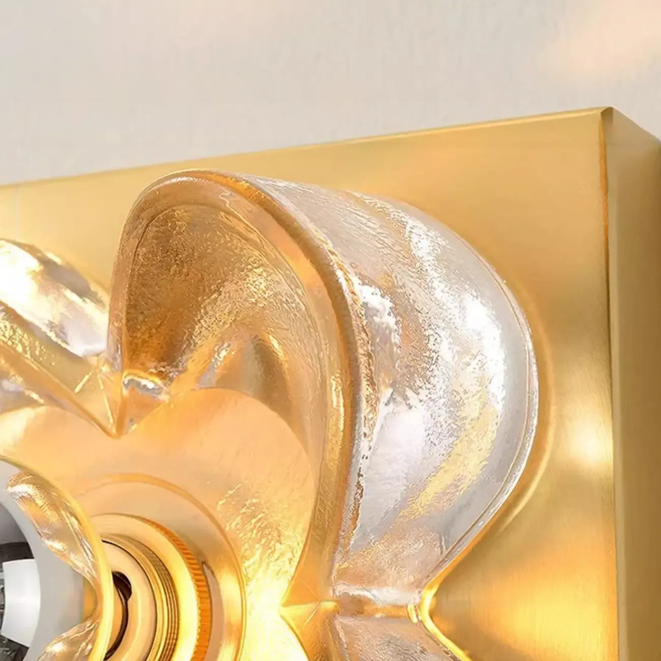 Applique murale LED moderne et élégante en verre avec motif floral