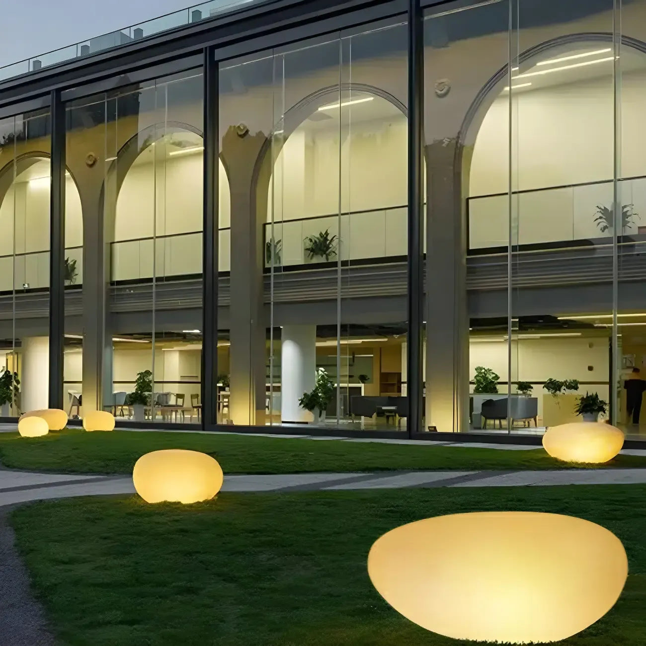 Lampe de jardin LED blanche en forme de pierre pour la décoration de pelouse