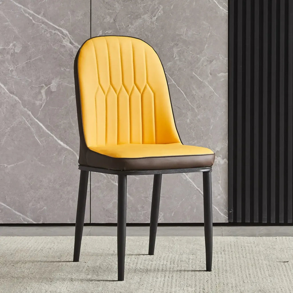Chaise de salle à manger moderne en cuir rembourrée avec dossier haut