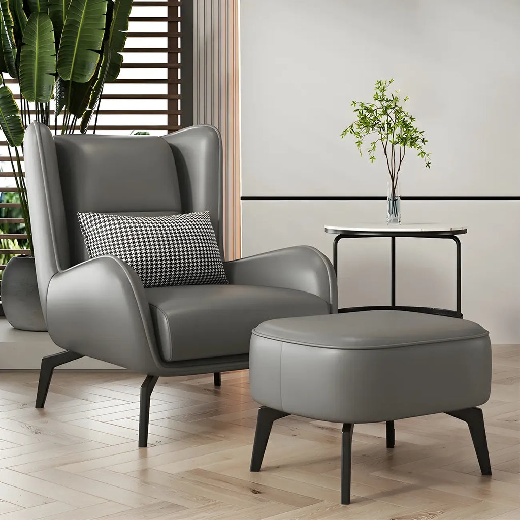 Fauteuil d'appoint moderne en cuir beige avec un coussin